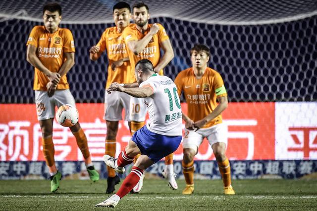 独行侠神奇逆转灰熊晋级 KD伤退太阳轻取马刺